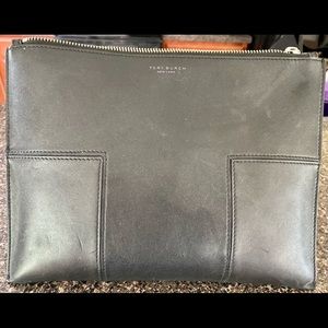 Tory Burch Block-T Travel Medium Pouch